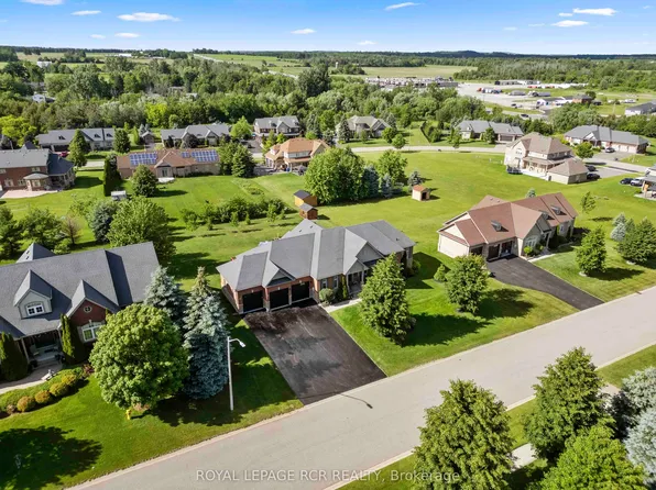6 Masters Creek Blvd, Mono, ON L9W 6L7