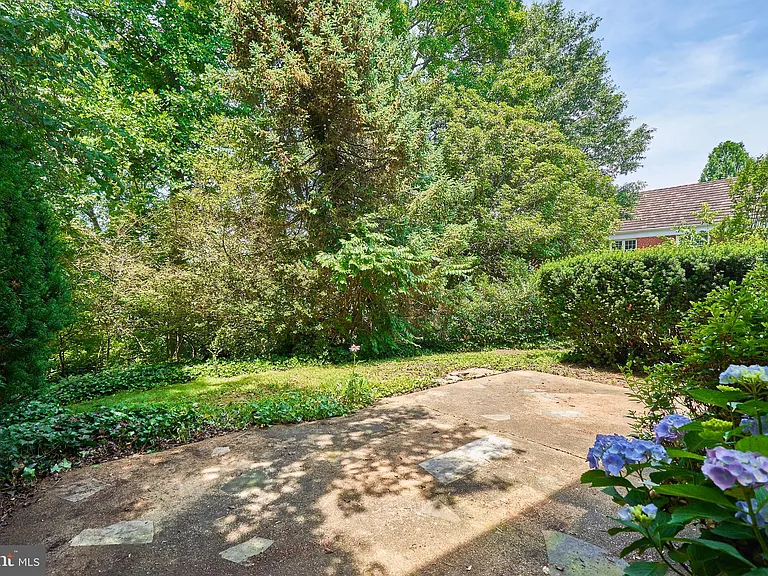 3314 Gunston Rd #730 — Photo 37