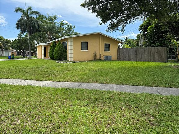 4th image of 6101 NW 18th St