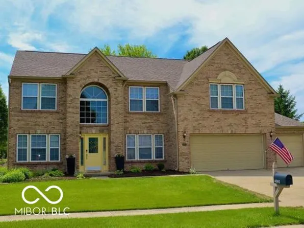 4092 S Stonebridge Ct, New Palestine, IN 46163
