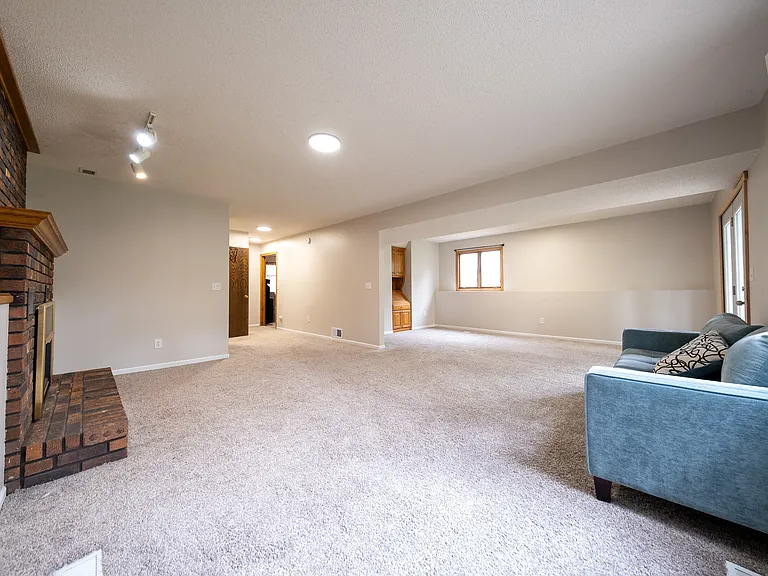 16503 Franklin Trl SE — Photo 18