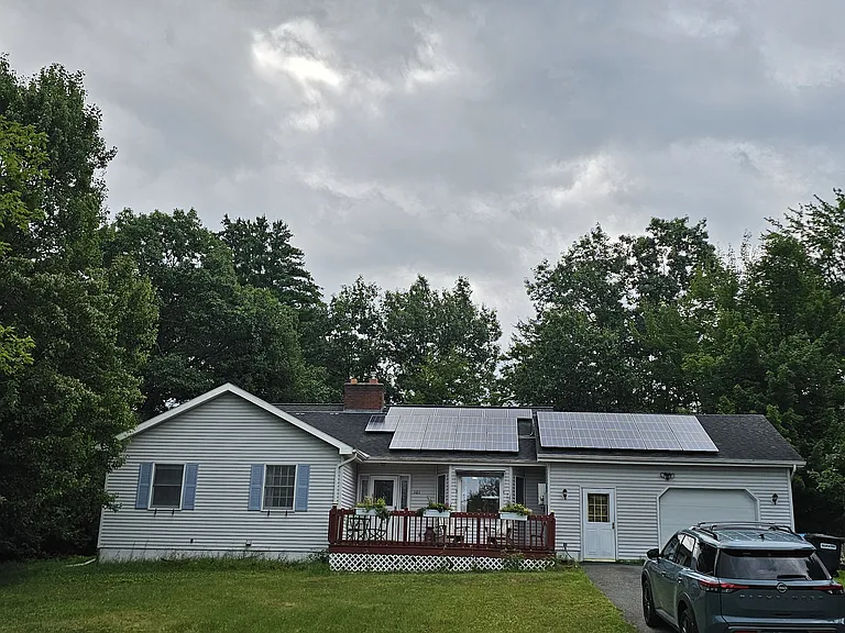 101 Kirby Ln — Photo 2