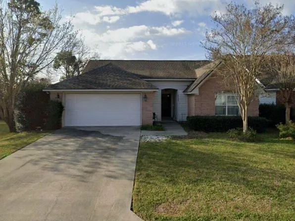 3249 Oak Garden Dr, Valdosta, GA 31605