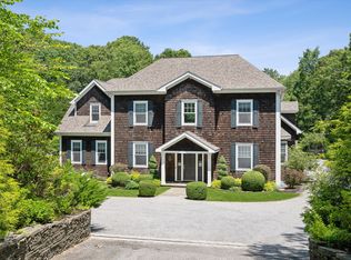 205 Two Holes Water Rd, East Hampton, NY 11937