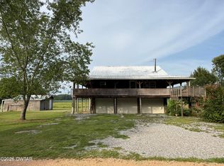 96 Boat Ramp Ln, Decaturville, TN 38329