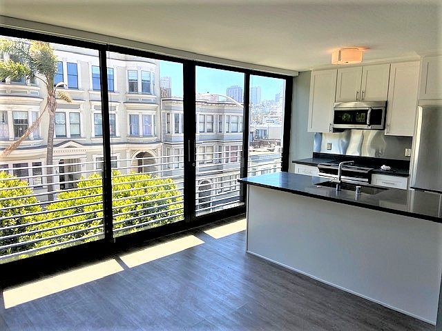 1st image of 4 Windsor Pl