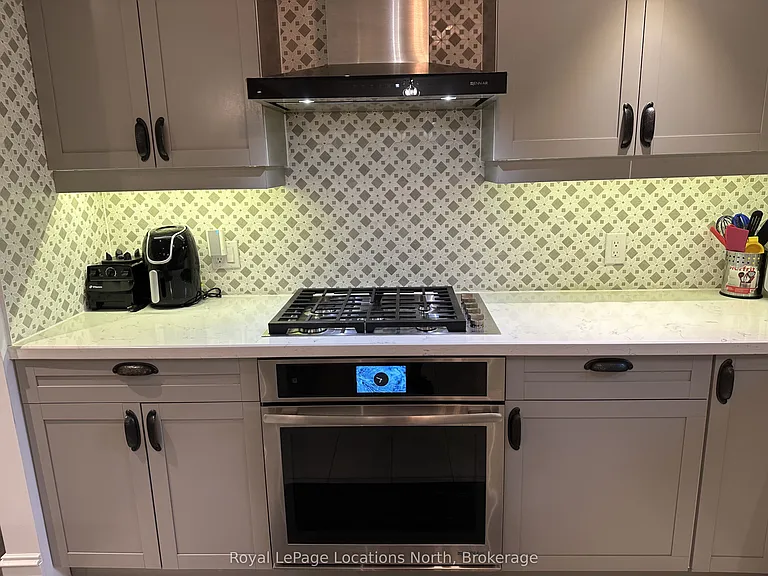 128 Orchard Dr — Photo 8