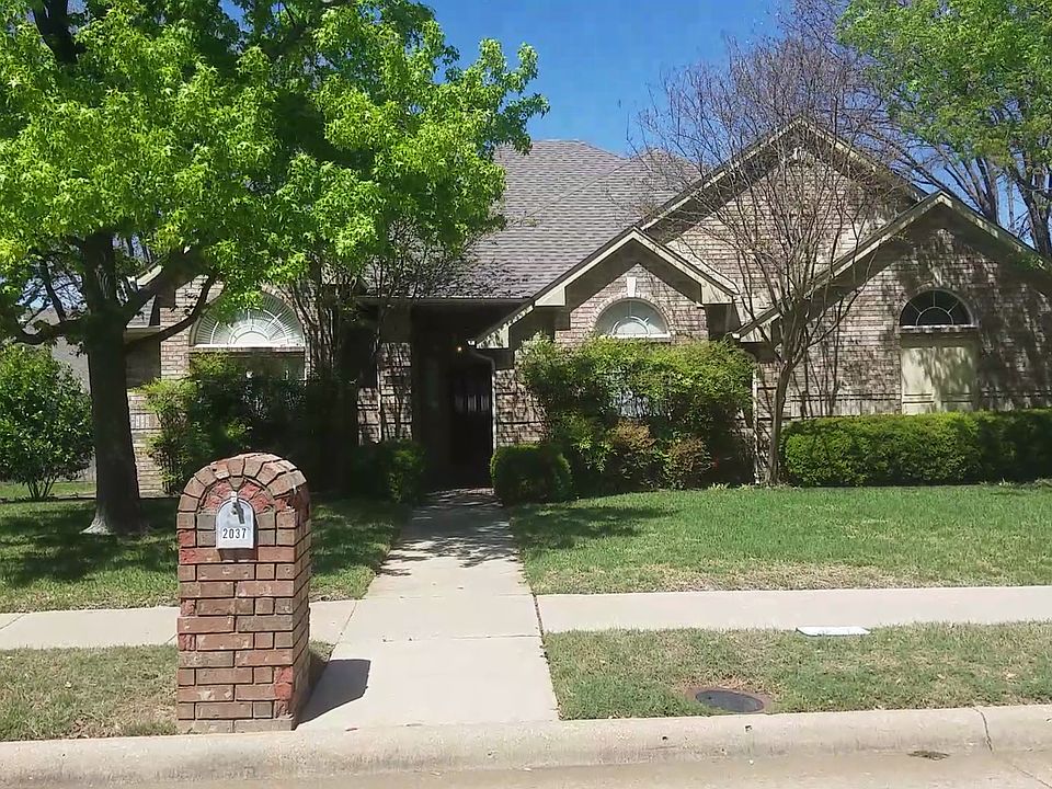 1st image of 2037 Liverpool Dr