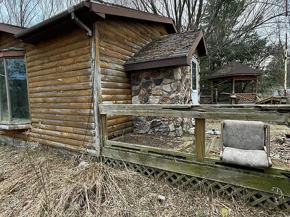 2nd image of 4381 Towerline Rd