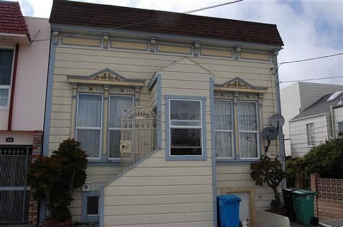 1st image of 554 Madrid St