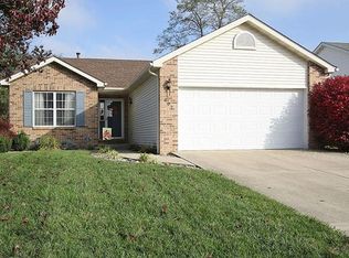 207 Baywood Ct, Glen Carbon, IL