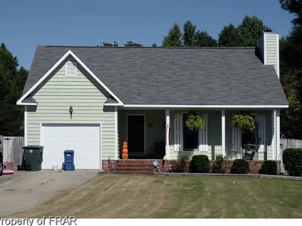 5648 Pepperbush Dr, Fayetteville, NC 28304