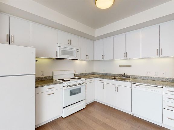 5th image of 1400 Mission St APT 604