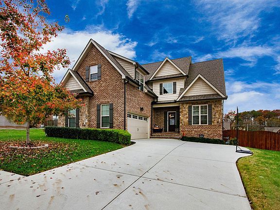 3rd image of 1725 Bonnie Roach Ln