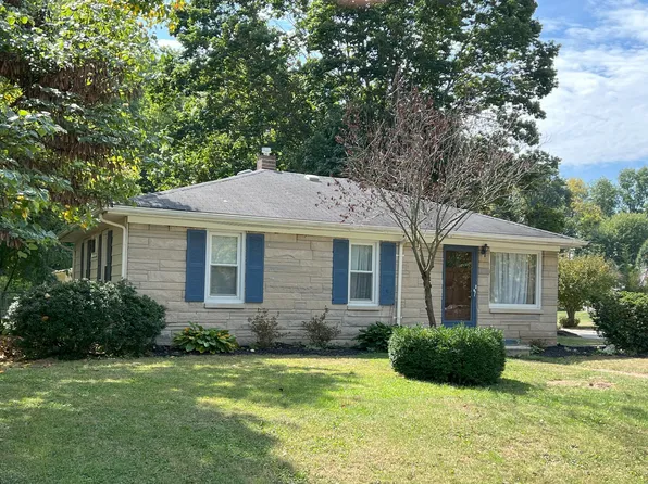 29 Park Forest Dr, Crawfordsville, IN 47933