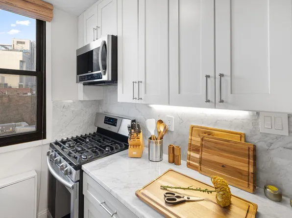 61 Jane Street image 8 of 15