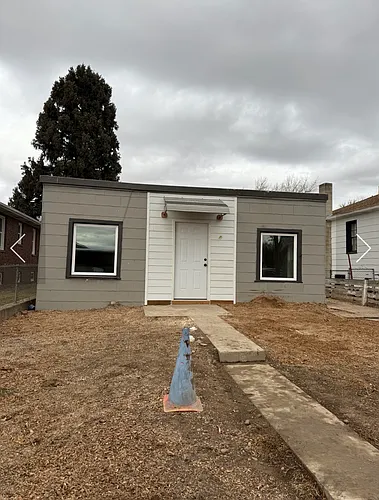 1915 Montana Ave Photo 1