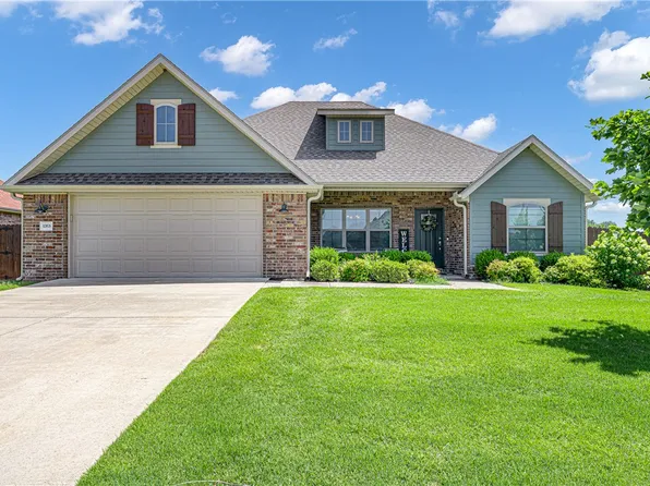 1353 Giulia Ave, Springdale, AR 72762