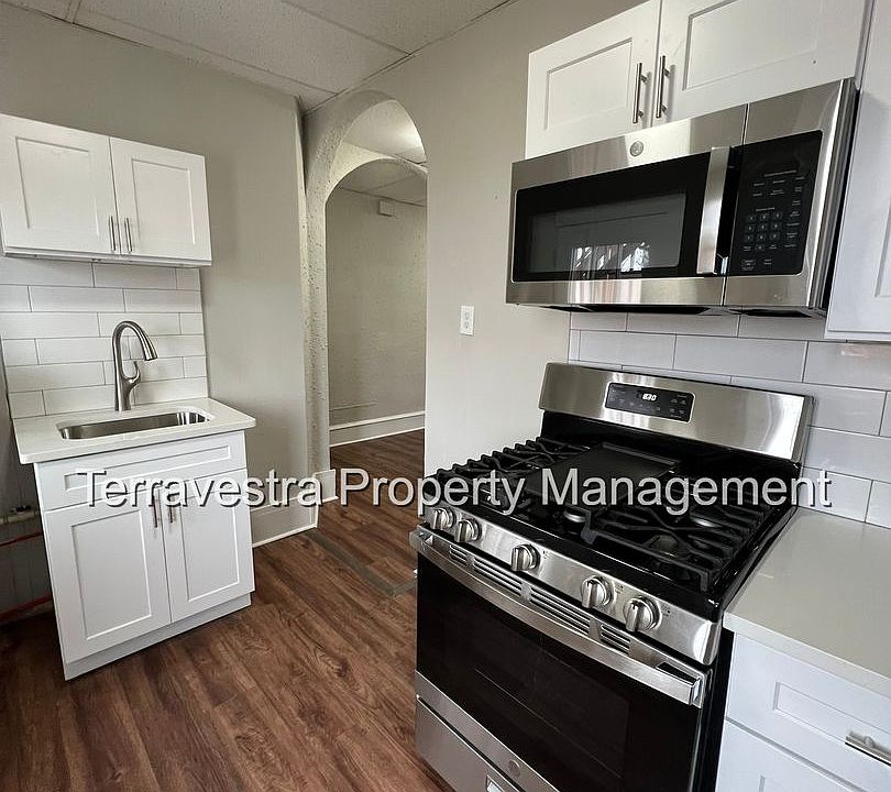 1st image of 118 N 2nd St APT 2A