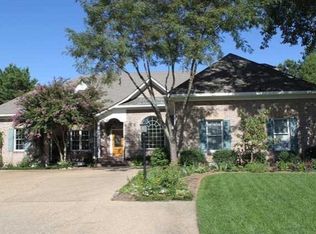 6047 Renwick Dr, Glen Allen, VA 23059