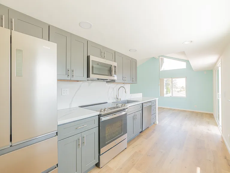 4887 Mission Blvd — Photo 2