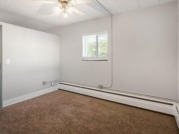 2nd image of 1040 N Adams Ave