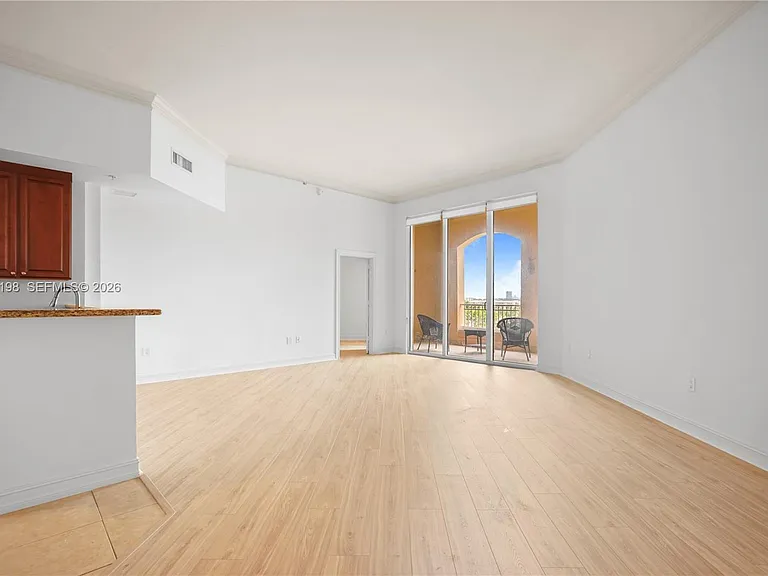 3001 NE 185th St #716 — Photo 27