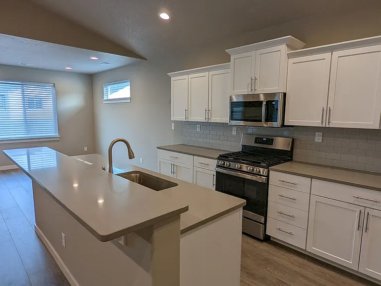 3794 N Peyton Ln — Photo 5