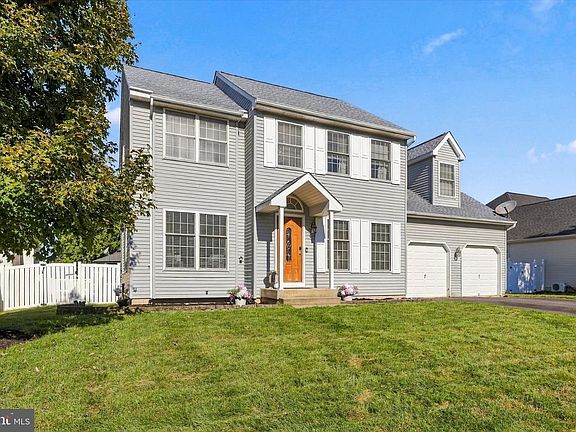 3rd image of 137 Tradewinds Dr