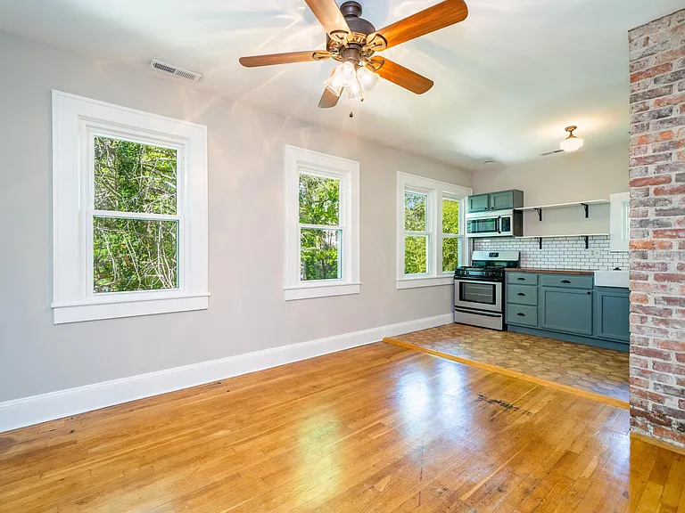 24 Robindale Ave #1 — Photo 3