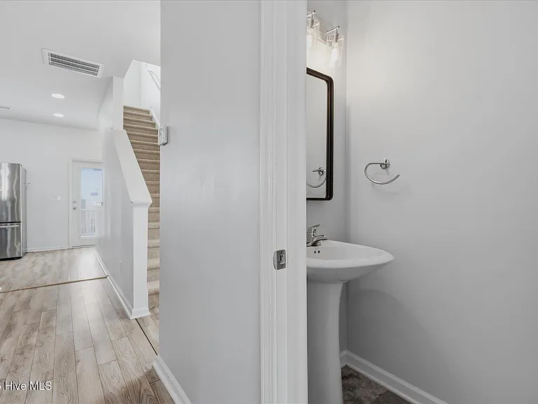 806 Blanche Ave #2 — Photo 21