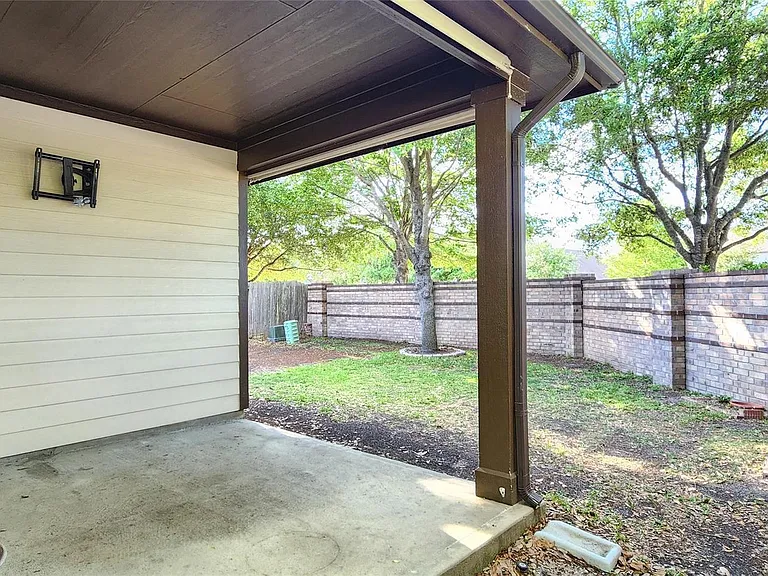 24502 Carlton Springs Ln — Photo 26