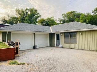 18408 E Union School Rd, Independence, MO 64058