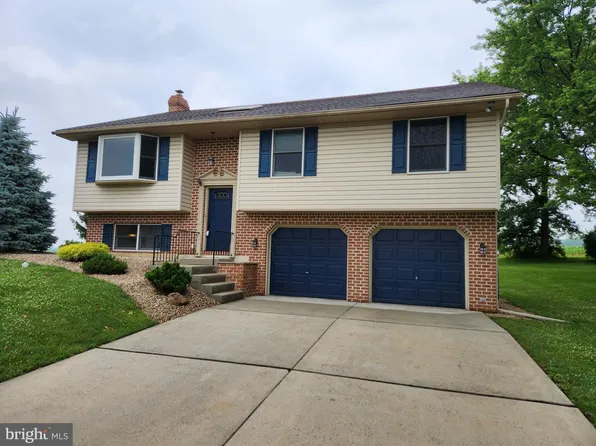 5917 Lehigh Ln, Bath, PA 18014