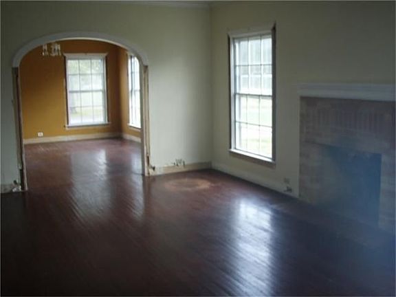2nd image of 603 S McCarty Ave