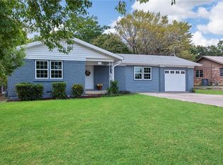 205 Fanning Dr, Hurst, TX 76053