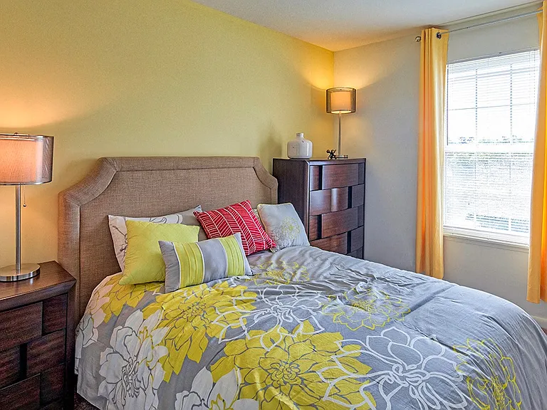 Dunfield Townhomes — Photo 20