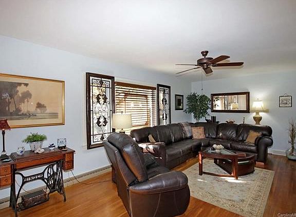 3rd image of 401 Coolidge Ave