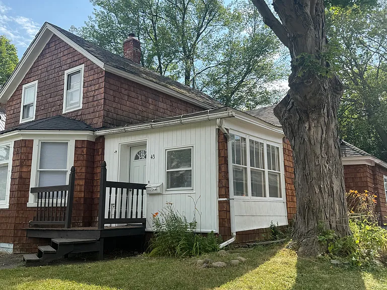 43 Clarke St — Photo 3