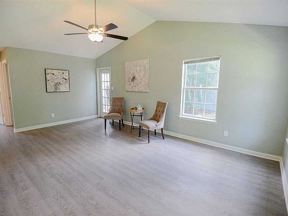 5th image of 4173 Laurel Oak Cir