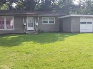 62 Glenview Dr, Decatur, IL 62521