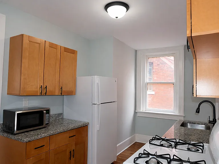 1345 S 3rd St — Photo 14
