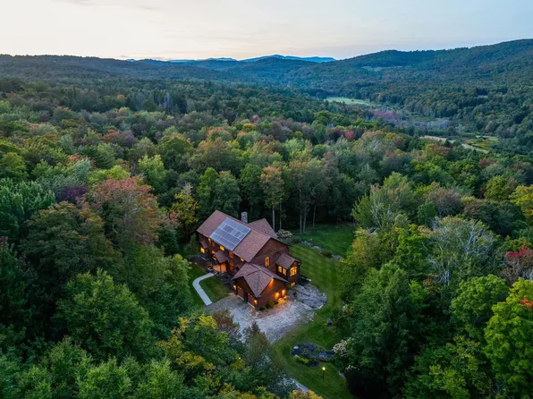 92 County Road, Stratton, VT 05155