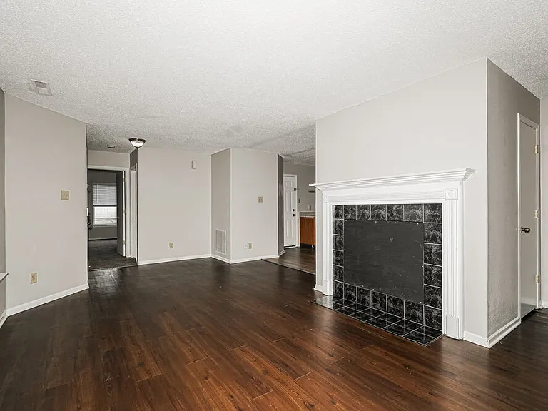 3015 Redland Ln — Photo 7