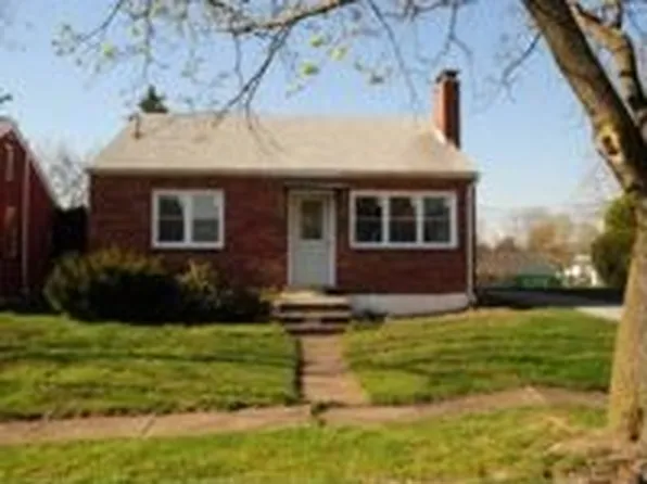 5002 Mauretania Ave, Harrisburg, PA 17109