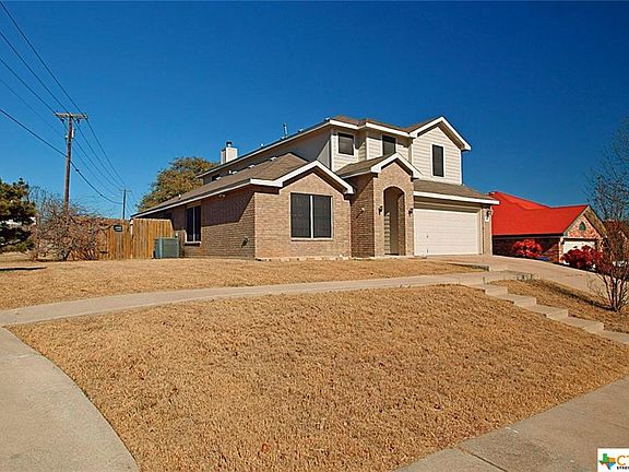 2nd image of 501 John Henry Dr