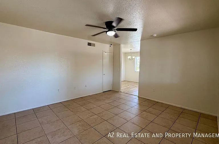 3128 E Cicero St #202 — Photo 6