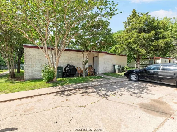 316 Ehlinger Dr, Bryan, TX 77801