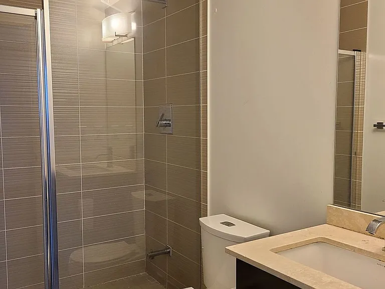 7167 Yonge St #906 — Photo 14