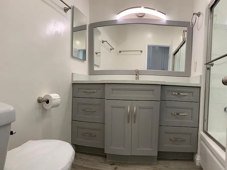 513 Avenue G #G — Photo 25